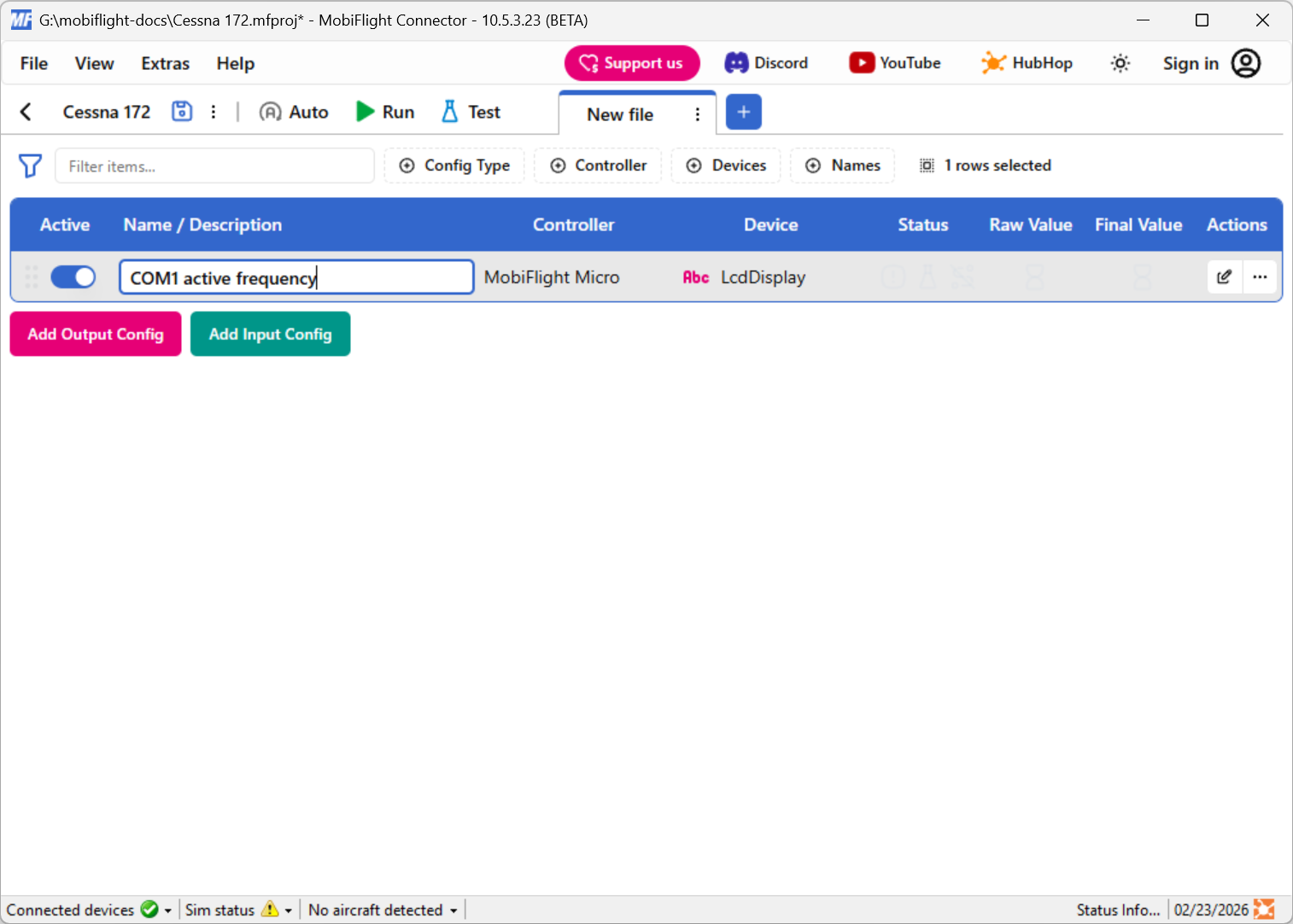 Screenshot of the main window with COM1 active frequency entered as a custom name.